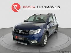 Azul Usado 2018 Dacia Logan Stepway Sedan | € 10.999 (Preço justo)
