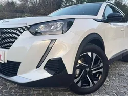 Peugeot e-2008