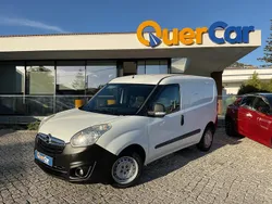 Branco Usado 2017 Opel Combo Monovolume | € 9.990
