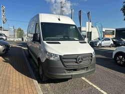Branco Novo 2025 Mercedes E-Sprinter Van | € 75.001