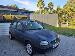 Azul Usado 2000 Opel Corsa | € 950