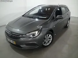Cinza Usado 2018 Opel Astra Business Carrinha | € 11.499 (Preço justo)