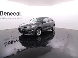 Cinzento Usado 2023 Kia Rio | € 18.450 (Preço justo)