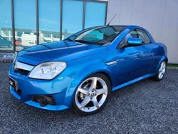 Azul (metalizada) Usado 2005 Opel Tigra Citadino | € 6.400