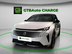 Branco Usado 2024 Peugeot e-3008 GT SUV | € 49.700 (Preço elevado)