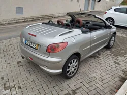 Usado 2004 Peugeot 206 CC Roland Garros Cabrios | € 5.000 (Preço justo)