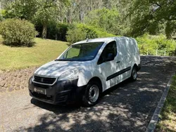 Branco Usado 2018 Peugeot Partner Monovolume | € 12.850 (Preço justo)