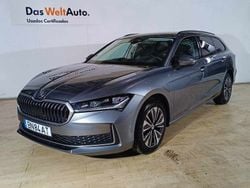 Cinzento Usado 2024 Skoda Superb | € 41.990