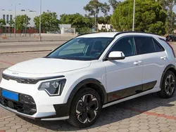Branco Usado 2023 Kia e-Niro SUV | € 32.000 (Caro)