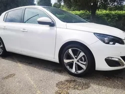 Branco Usado 2017 Peugeot 308 Citadino | € 11.500 (Bom preço)