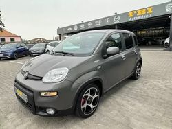 Cinzento Usado 2022 Fiat Panda Sport Citadino | € 14.500 (Preço justo)
