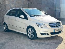 Branco Usado 2009 Mercedes B200 Monovolume | € 7.250
