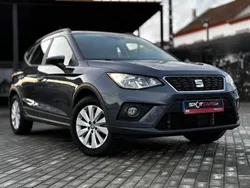 Cinzento Usado 2019 Seat Arona Style SUV | € 14.890 (Preço justo)