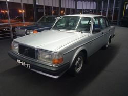 Cinza Usado 1982 Volvo 240 Carrinha | € 8.500