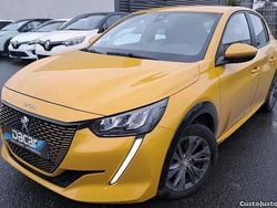 Amarelo Usado 2021 Peugeot e-208 Active Citadino | € 13.799 (Super Preço)