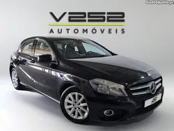Preto Usado 2013 Mercedes A180 Urban Citadino | € 12.950 (Bom preço)