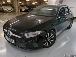 Preto Usado 2020 Mercedes A180 Style Citadino | € 24.500 (Preço justo)