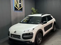 Branco Usado 2016 Citroën C4 PureTech | € 10.900 (Bom preço)