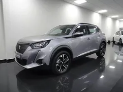 Cinzento Usado 2020 Peugeot 2008 Allure SUV | € 16.900 (Bom preço)