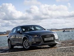 Cinzento Usado 2014 Audi A3 | € 14.900 (Preço justo)