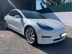 Branco Usado 2019 Tesla Model 3 Standard Range Plus Sedan | € 23.900 (Preço justo)