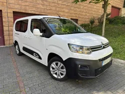 Branco Usado 2021 Citroën Berlingo Feel Monovolume | € 22.900