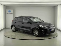 Preto Usado 2022 Kia Rio | € 15.990 (Preço justo)