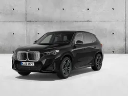 Preto sapphire metalizada Novo 2024 BMW iX1 Comfort Edition SUV | € 67.405 (Preço elevado)