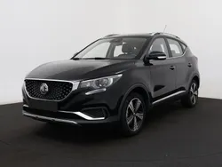 Branco Usado 2020 MG ZS Luxury Sedan | € 16.890 (Preço justo)