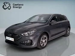 Preto Usado 2024 Hyundai i30 Style Sedan | € 22.850 (Preço justo)