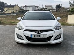 Usado 2013 Hyundai i30 Sedan | € 6.500 (Bom preço)
