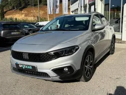 Cinzento Usado 2022 Fiat Tipo Cross Sedan | € 18.650 (Preço elevado)