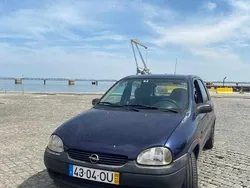 Azul Usado 2000 Opel Corsa Citadino | € 1.499