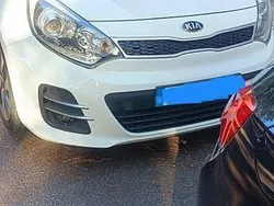 Usado 2015 Kia Rio Sedan | € 5.000