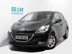 Preto Usado 2013 Peugeot 208 Style Citadino | € 7.490 (Preço justo)