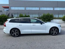 Usado 2021 Volvo V60 R-Design Carrinha | € 32.000 (Super Preço)