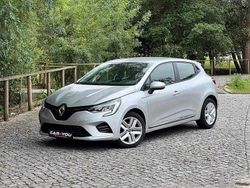 Cinzento (metalizado) Usado 2019 Renault Clio IV Intens Citadino | € 14.290 (Preço justo)