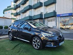 Preto Usado 2023 Renault Clio V Evolution | € 18.950 (Preço justo)