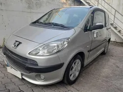 Usado 2005 Peugeot 1007 Citadino | € 2.999