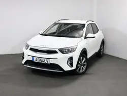 Branco Usado 2022 Kia Stonic SUV | € 15.190 (Preço justo)