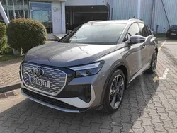 Cinzento Usado 2024 Audi Q4 e-tron SUV | € 49.900 (Preço justo)