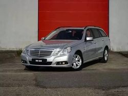 Cinzento Usado 2010 Mercedes E220 Avantgarde Carrinha | € 13.900 (Preço elevado)