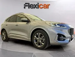 Cinza Usado 2022 Ford Kuga ST-Line SUV | € 20.990 (Bom preço)
