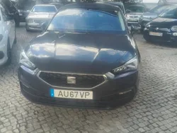 Cinzento Usado 2022 Seat Leon Style | € 19.750 (Preço justo)