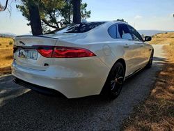 Branco Usado 2016 Jaguar XF Sedan | € 25.500 (Caro)