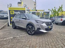 Cinzento Usado 2021 Peugeot 2008 Allure SUV | € 19.997 (Preço elevado)