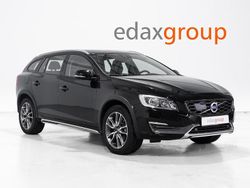 Preto Usado 2016 Volvo V60 CC Carrinha | € 21.990