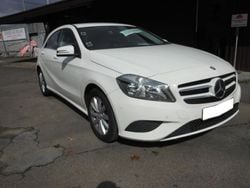 Branco Usado 2014 Mercedes A180 Style | € 15.900 (Preço justo)