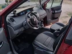 Usado 2005 Renault Grand Scénic II Monovolume | € 2.800