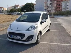 Branco Usado 2012 Peugeot 107 Citadino | € 5.000